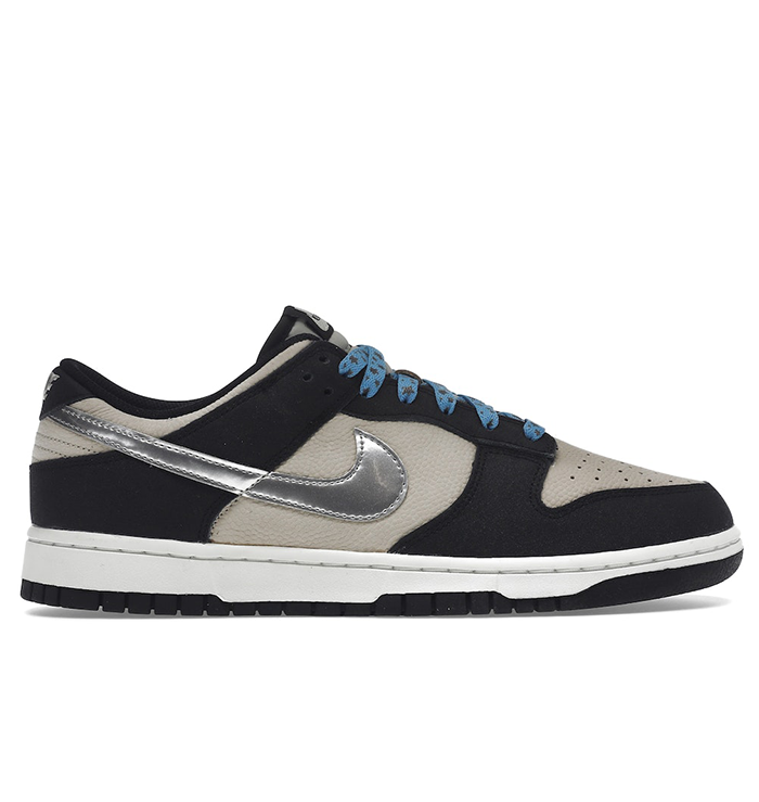 Nike Dunk Low 'Starry Laces' - Womens